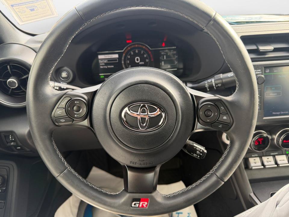 Used 2024 Toyota GR86 RWD image 10
