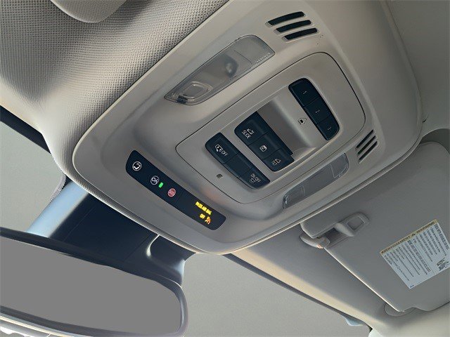 Certified 2022 Buick Envision Essence w/ Technology Package I image 27