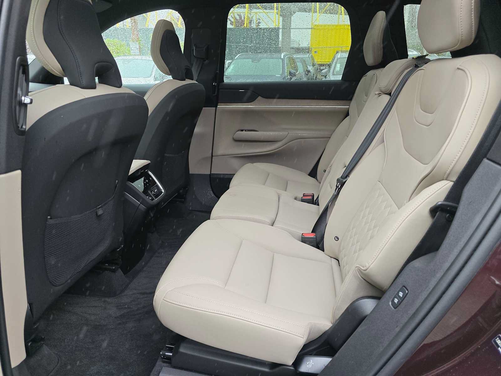 Certified 2025 Volvo EX90 Plus AWD/4WD image 16