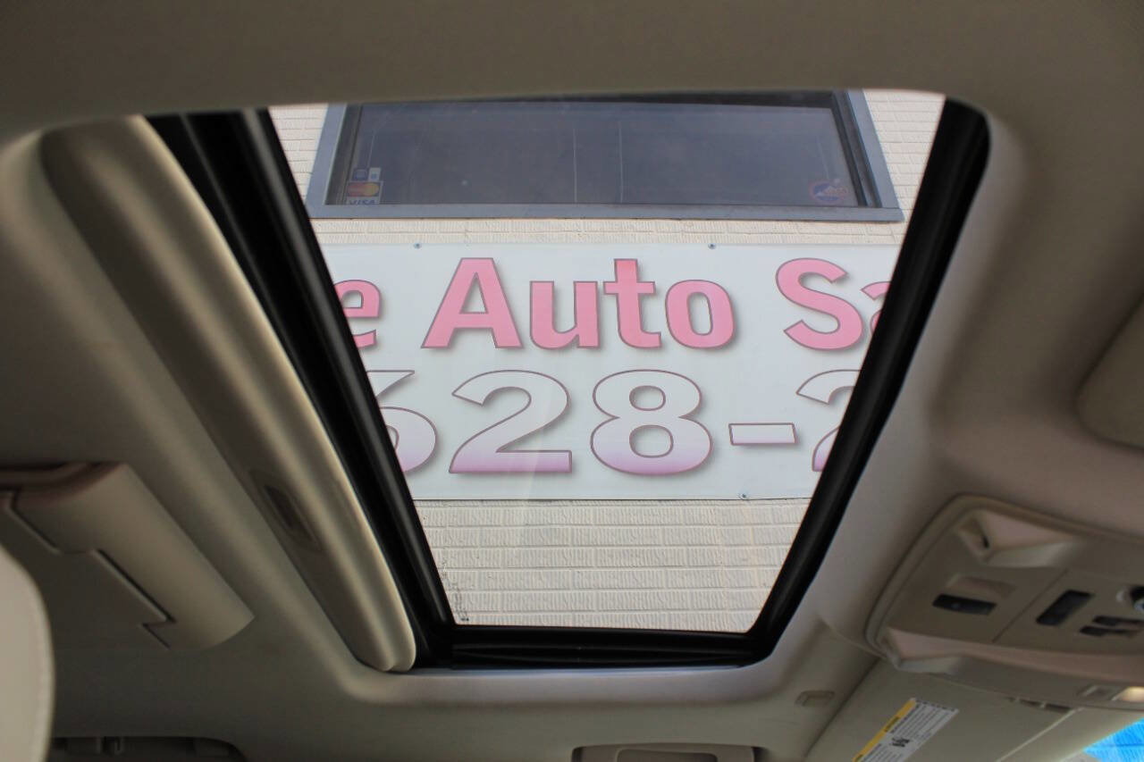 Used 2016 Chevrolet Tahoe LT w/ LT Signature Package image 23