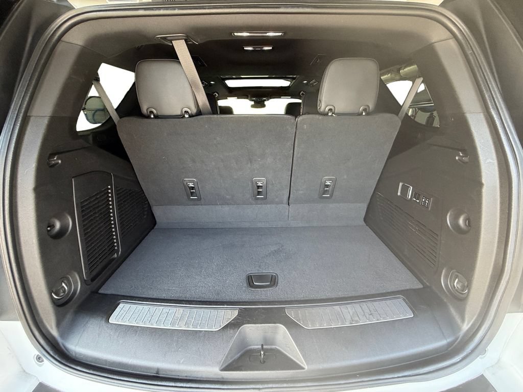 Used 2023 Chevrolet Tahoe RST w/ Luxury Package RWD image 19