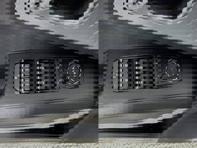 New 2025 Kia Soul LX image 18