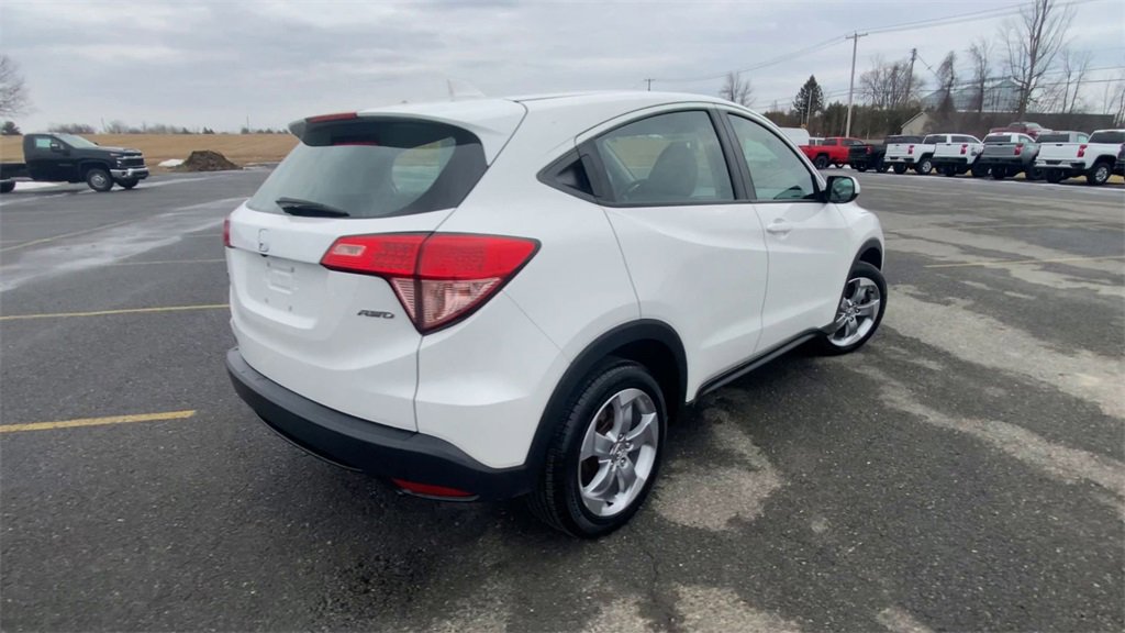 Used 2018 Honda HR-V LX image 8