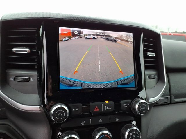 New 2026 RAM 1500 4x4 Crew Cab image 17