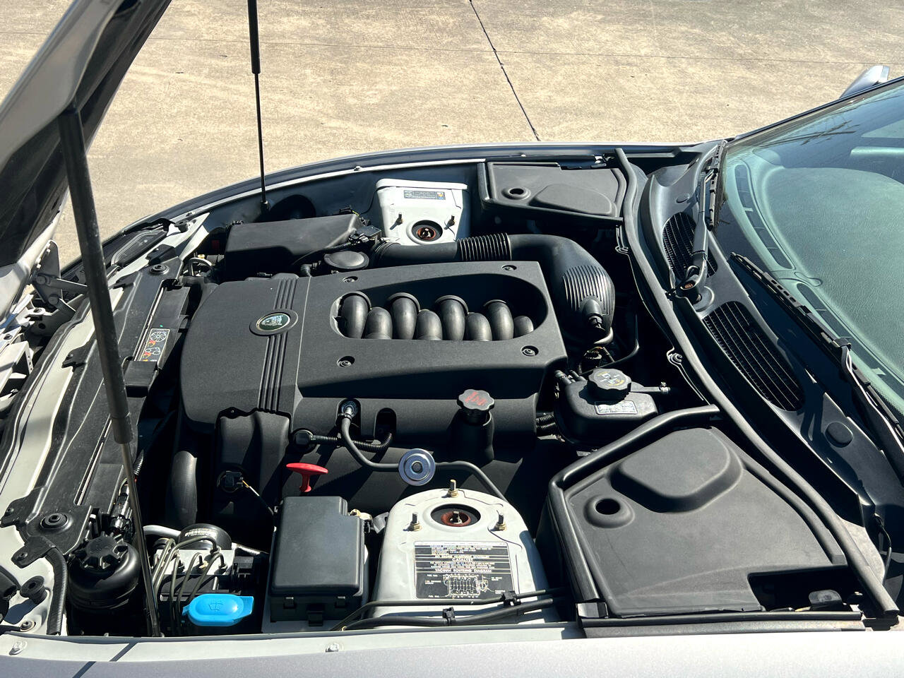 Used 2006 Jaguar XK8 Coupe image 30