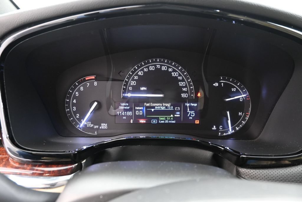 Used 2017 Cadillac XT5 Luxury w/ Driver Awareness Package FWD image 11