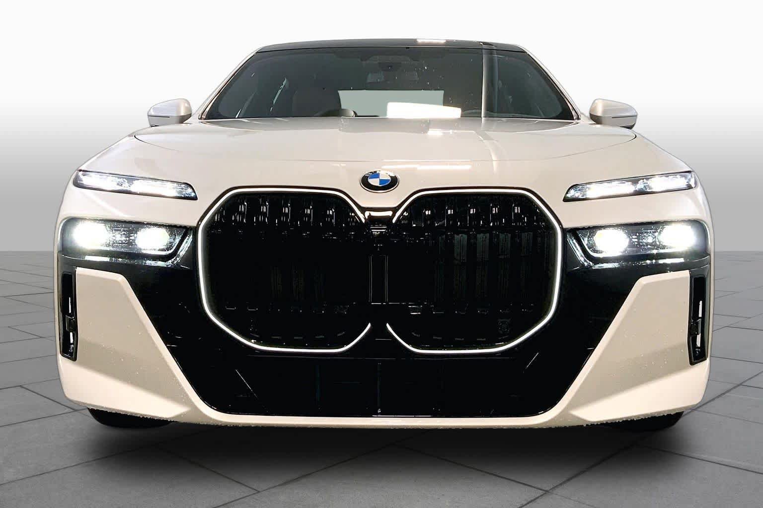 New 2026 BMW 740i xDrive w/ Executive Package AWD/4WD image 3