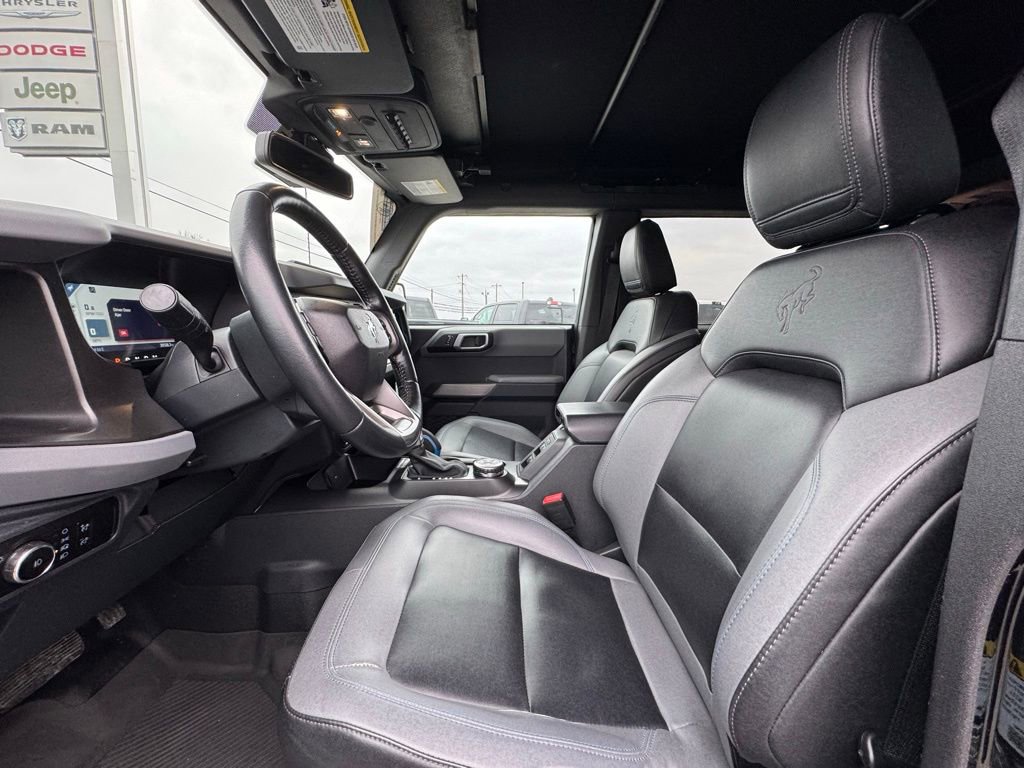 Used 2023 Ford Bronco Black Diamond w/ Sasquatch Package image 17