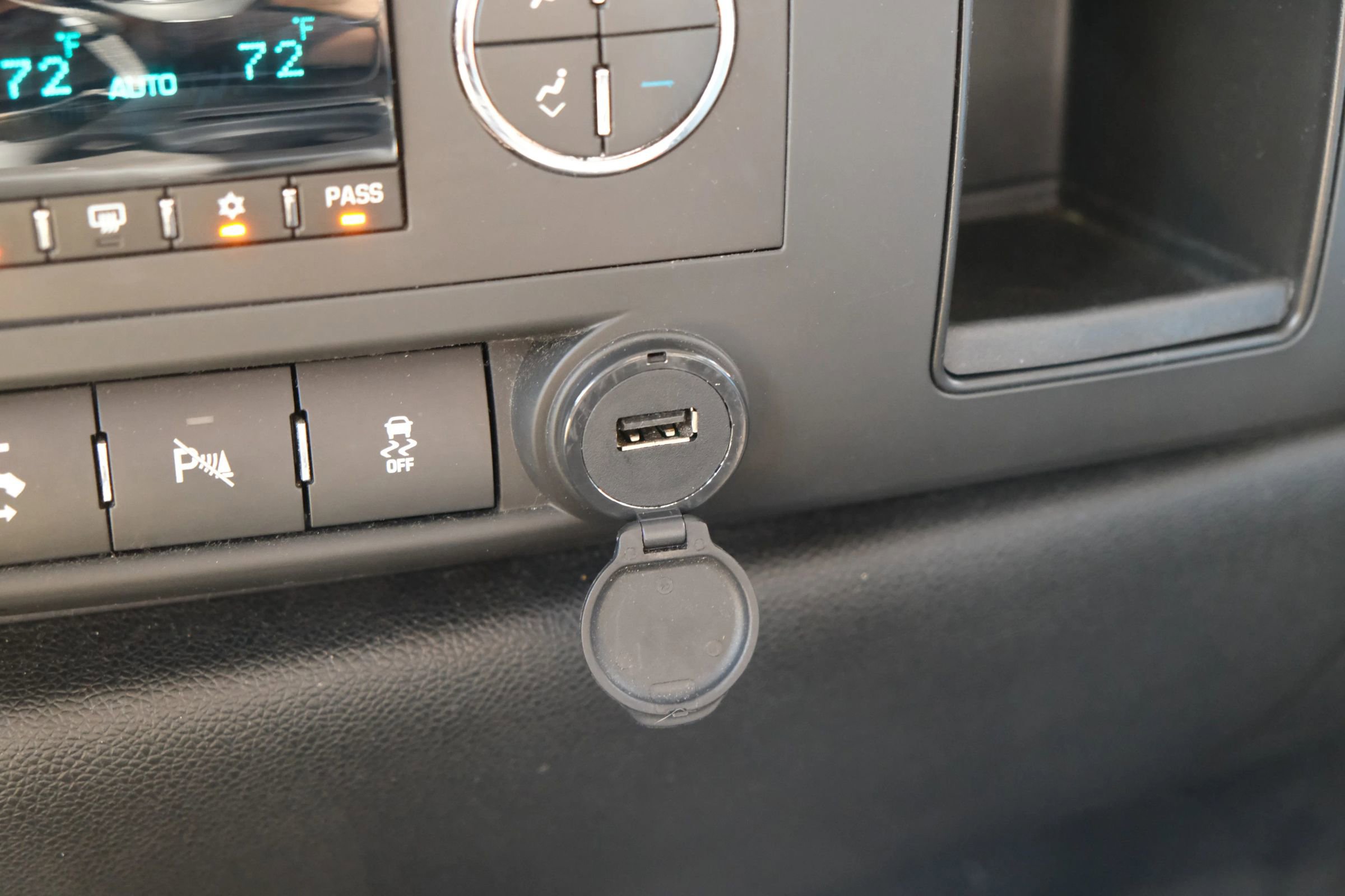 Used 2012 Chevrolet Silverado 2500 LT w/ Z71 Appearance Package image 31