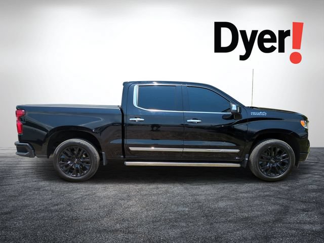 Used 2023 Chevrolet Silverado 1500 High Country w/ Technology Package AWD/4WD image 2