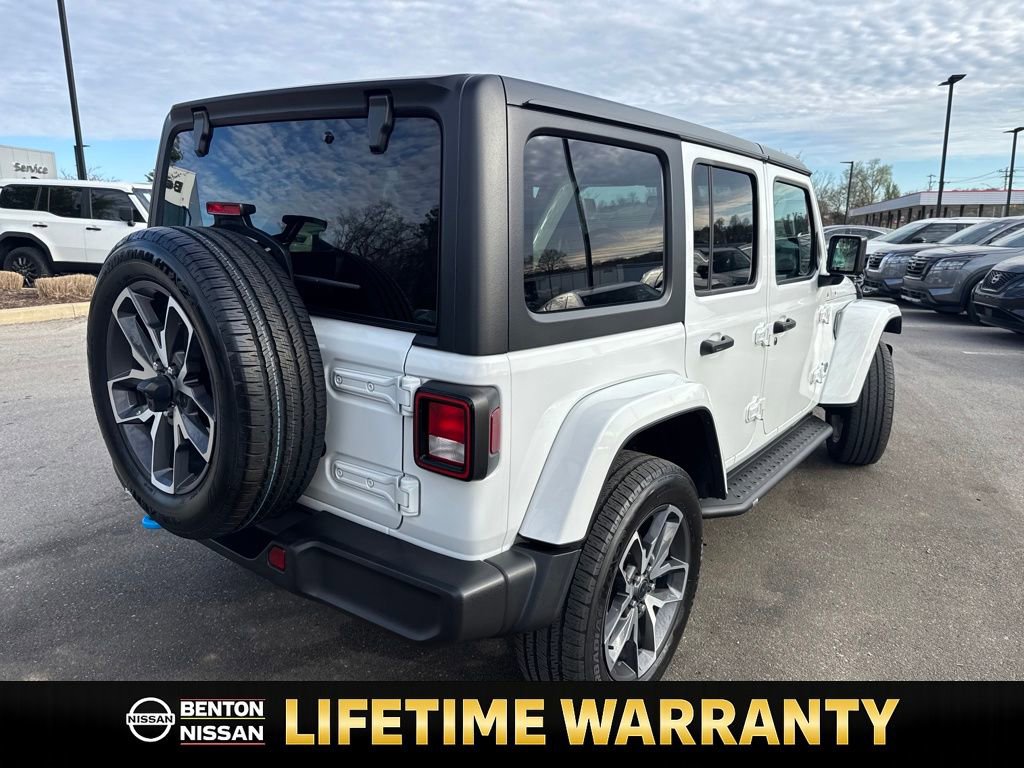 Used 2024 Jeep Wrangler Unlimited w/ Convenience Group image 8