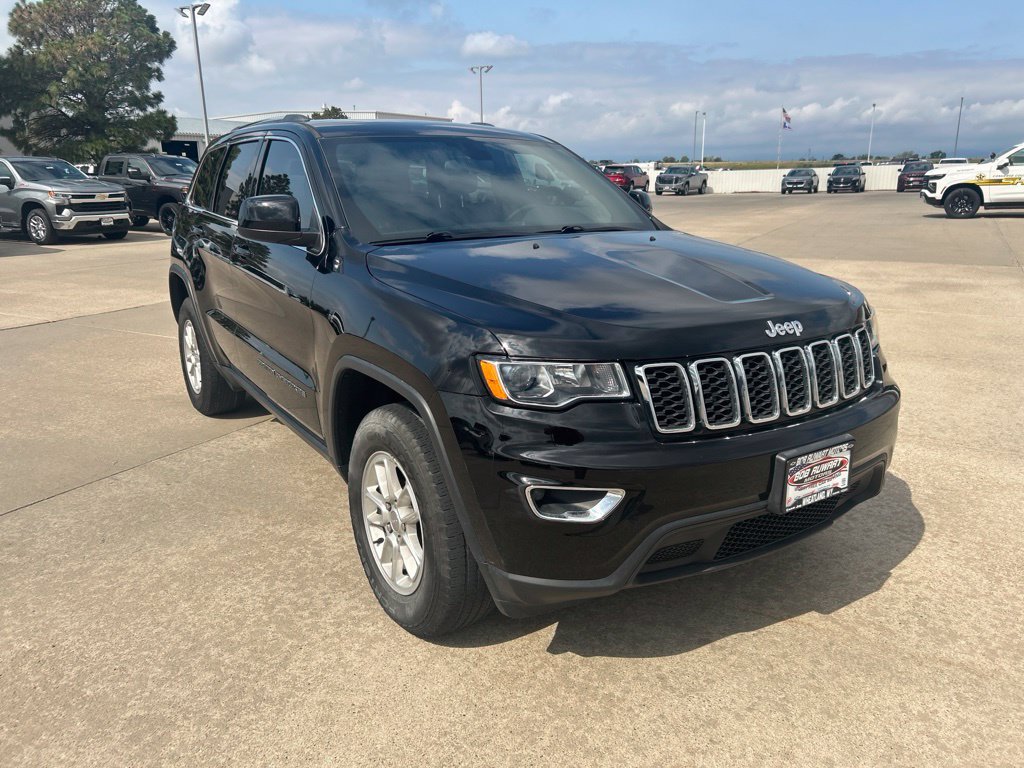 Used 2020 Jeep Grand Cherokee Laredo AWD/4WD image 8