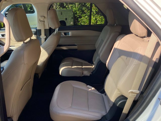 Used 2021 Ford Explorer Limited w/ Hybrid Equipment Group 310A RWD image 9