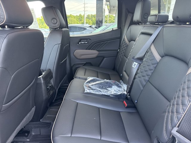 New 2026 GMC Canyon Denali w/ LPO, Black Badging Package AWD/4WD image 5