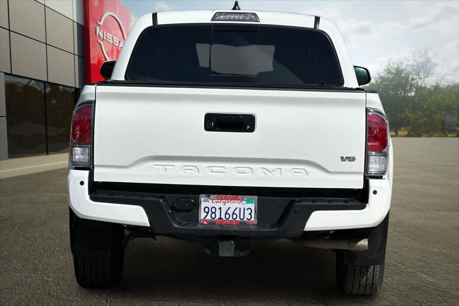 Used 2023 Toyota Tacoma TRD Sport w/ Advanced Technology Package AWD/4WD image 4