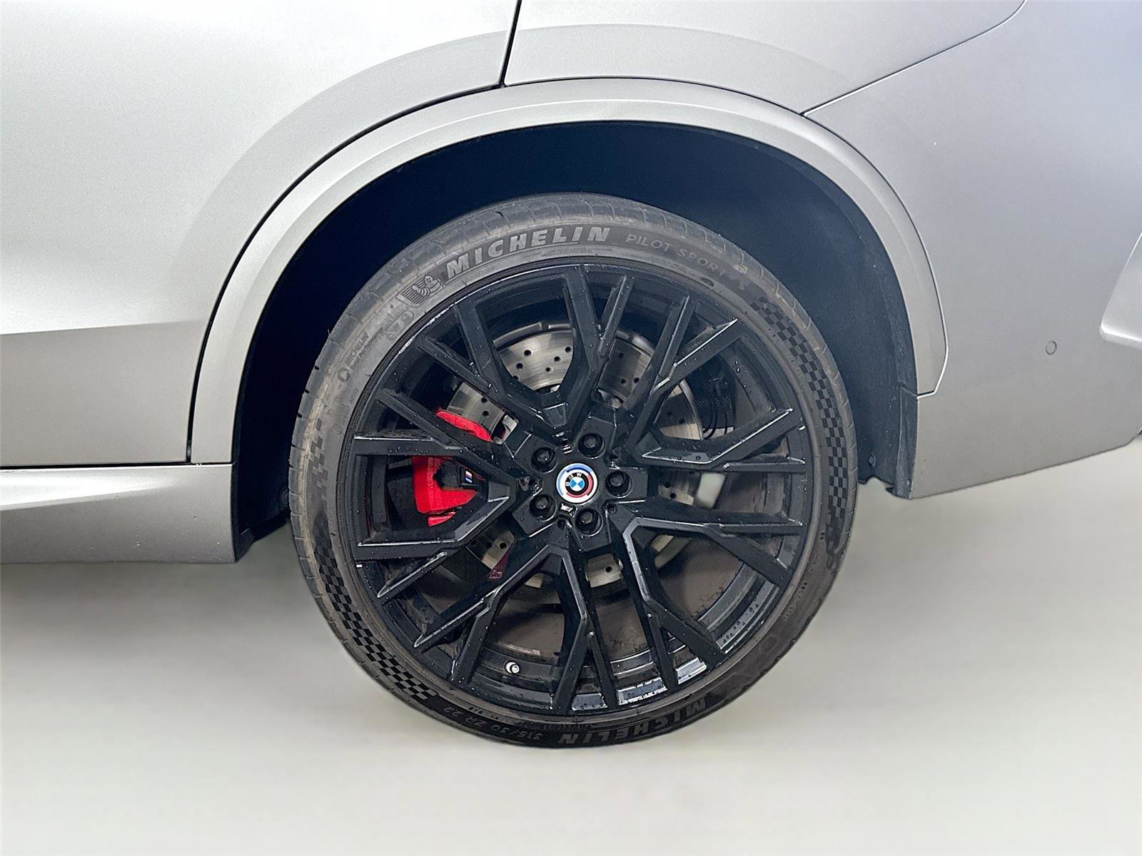 Used 2022 BMW X5 M w/ Competition Package 2 AWD/4WD image 29