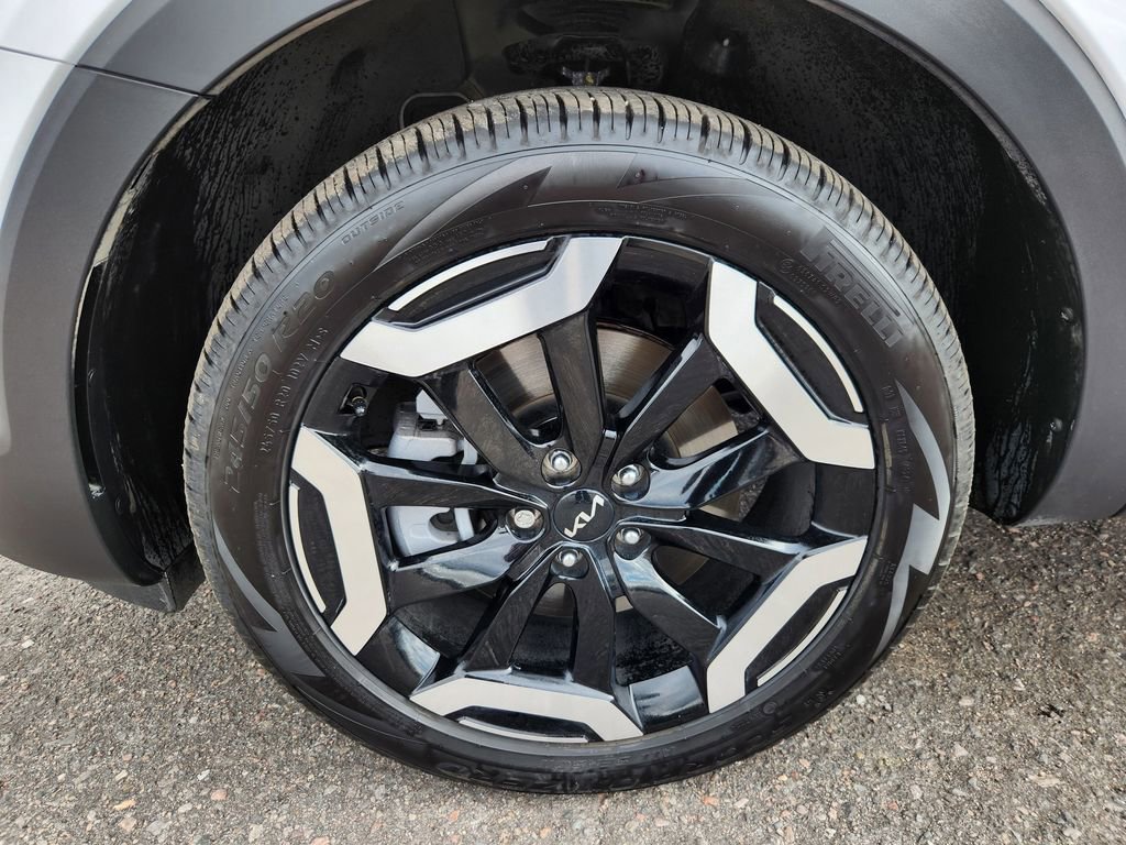 Certified 2025 Kia Telluride EX w/ EX Captain's Chair Package image 19