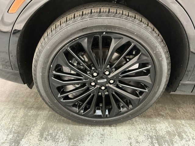 Used 2023 Lincoln Corsair Reserve w/ Equipment Group 201A image 9