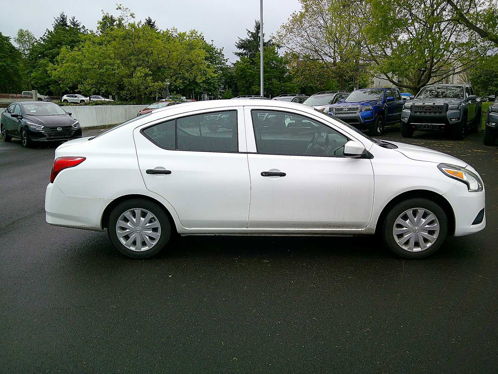 Used 2017 Nissan Versa S image 6