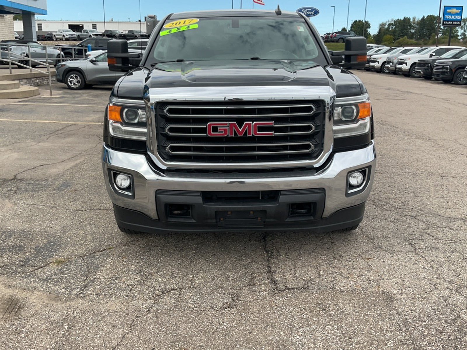 Used 2017 GMC Sierra 2500 SLE w/ Suspension Package, Off-Road AWD/4WD image 3