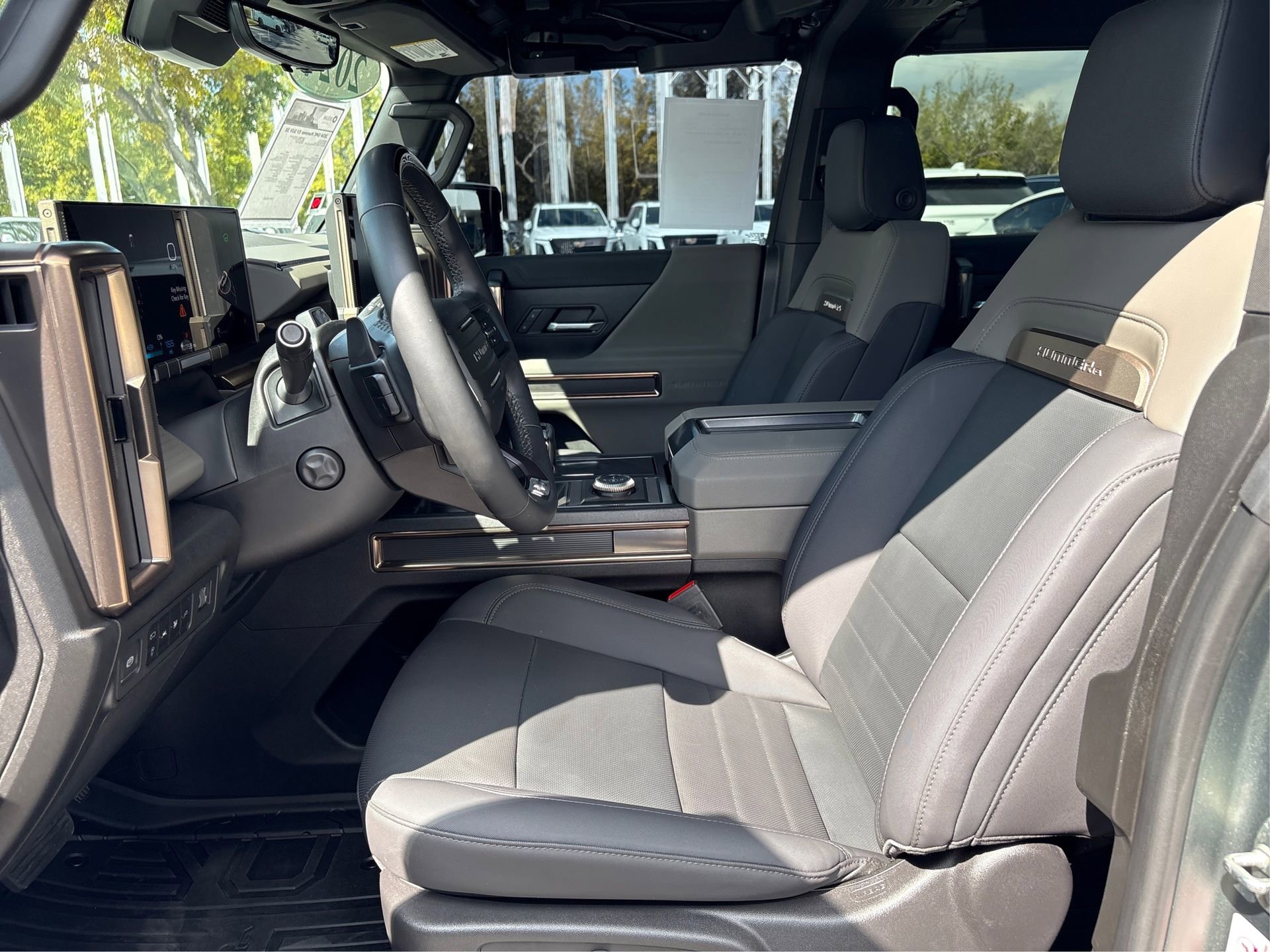 Used 2024 GMC Hummer EV 3X w/ LPO, Roof Cross Rail Package image 9