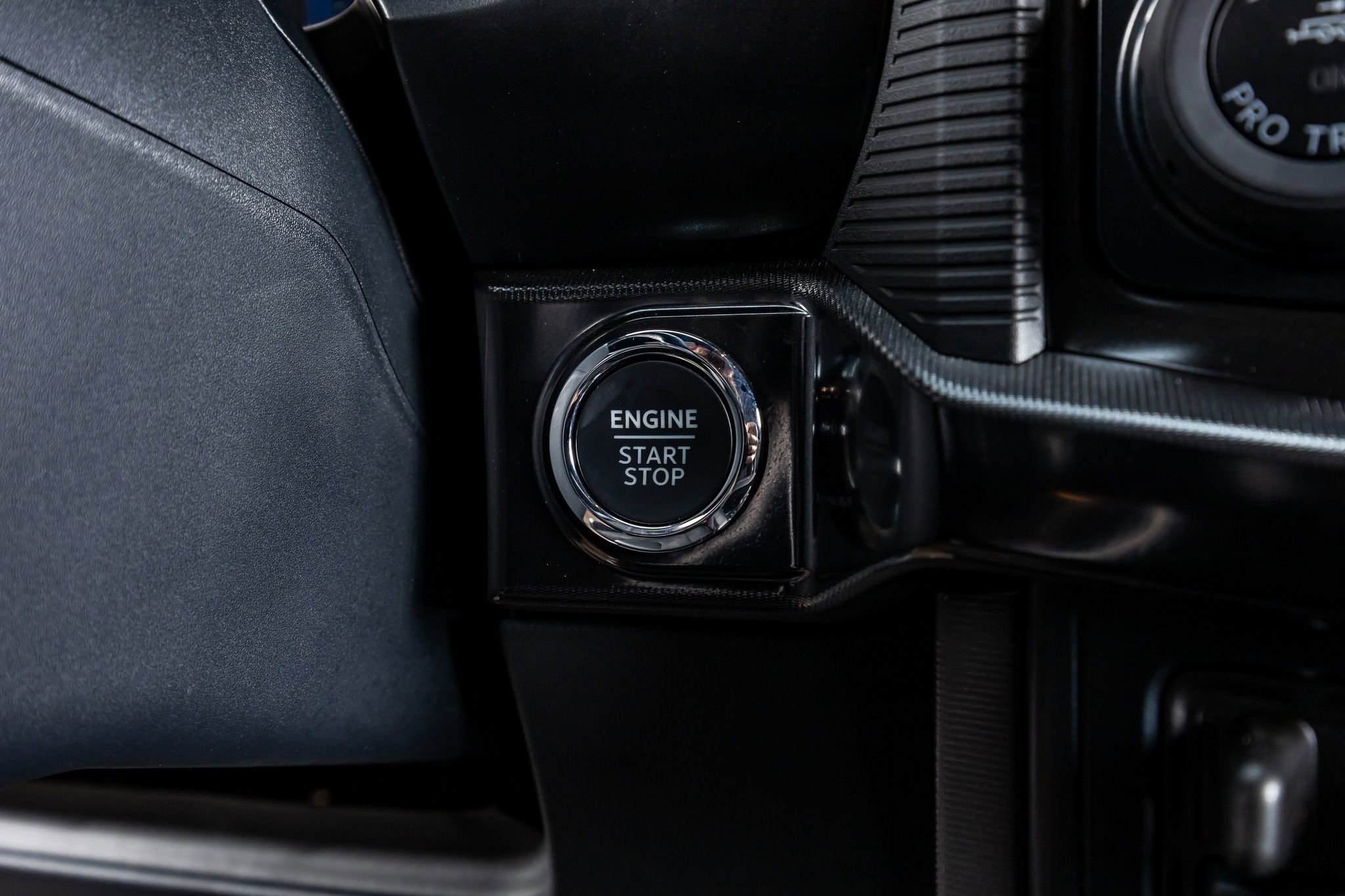 Used 2025 Ford F150 Raptor w/ Equipment Group 803A Raptor R image 23