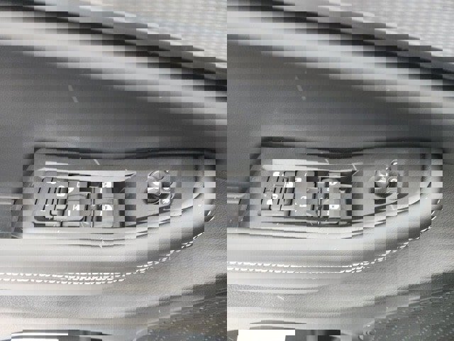 New 2025 Jeep Grand Cherokee L Altitude image 15