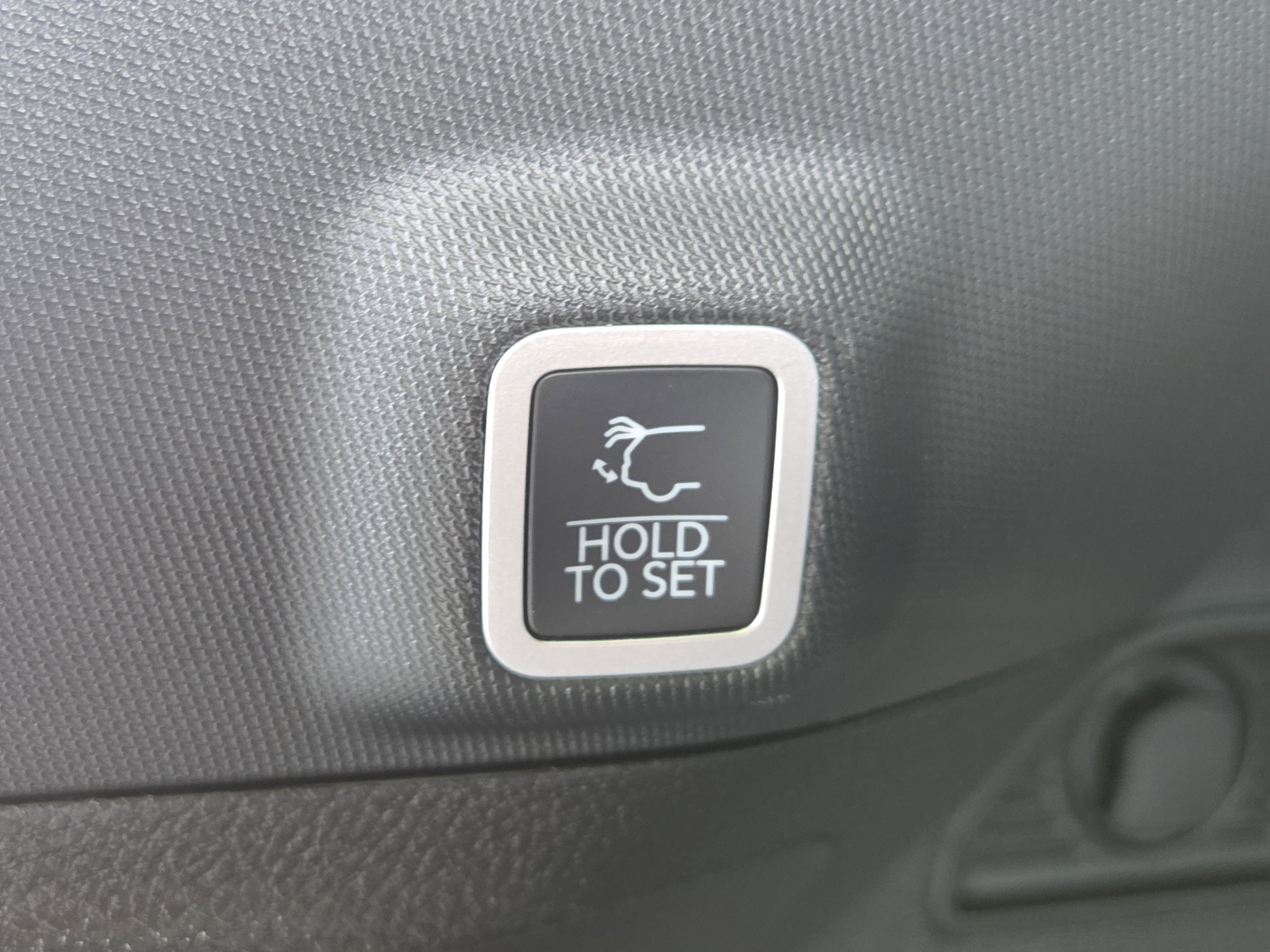 New 2025 Jeep Grand Cherokee Limited w/ Black Appearance Package RWD image 14