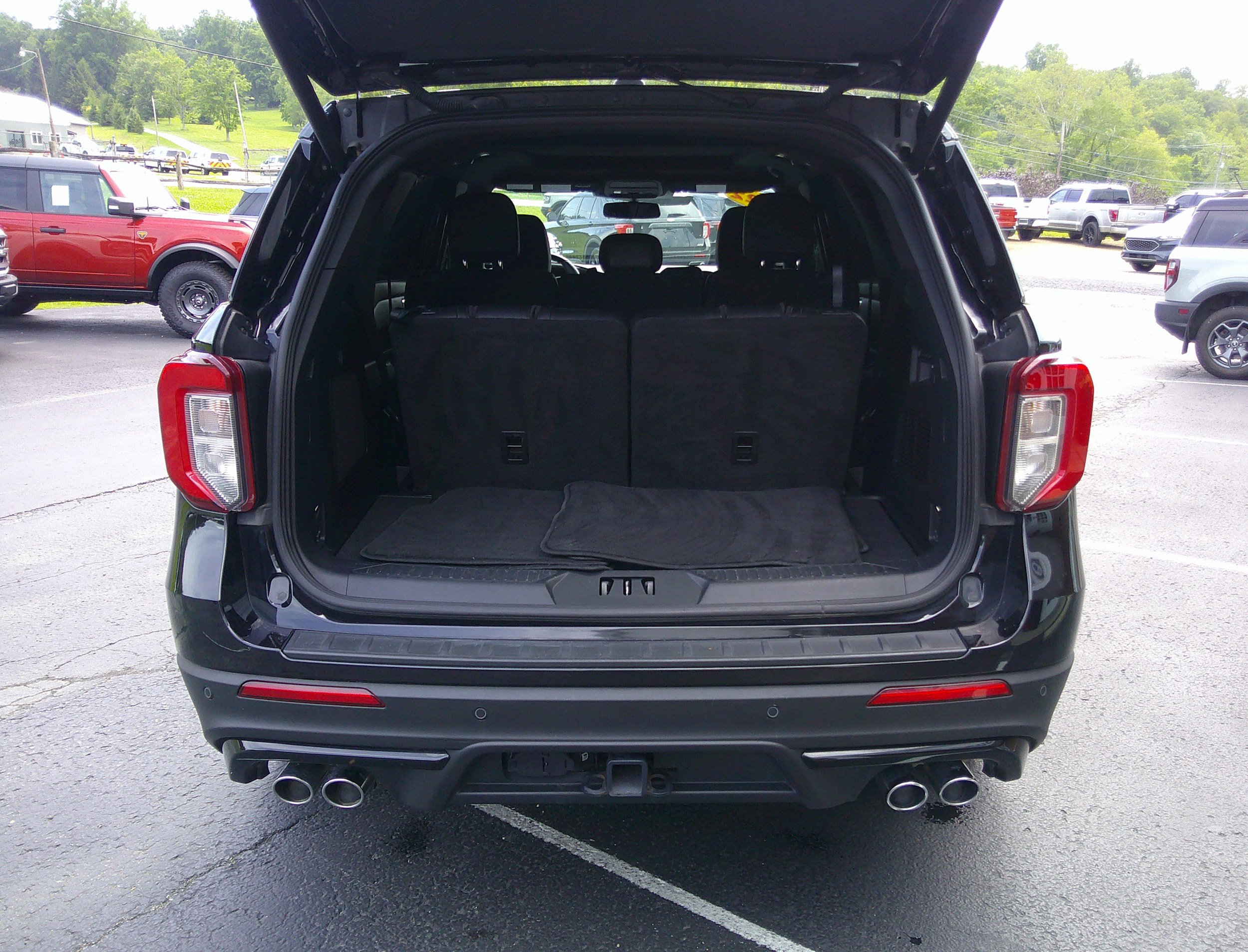 Used 2022 Ford Explorer ST w/ Equipment Group 401A AWD/4WD image 10
