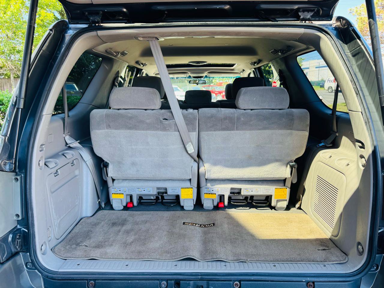 Used 2006 Toyota Sequoia SR5 AWD/4WD image 27