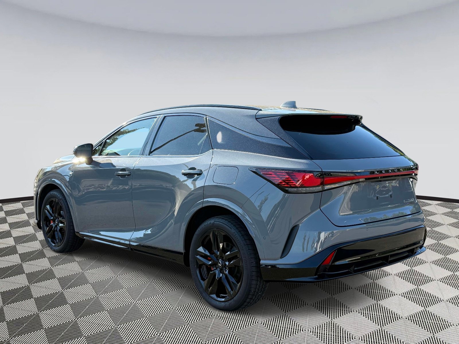 Used 2025 Lexus RX 500h F Sport AWD/4WD image 4