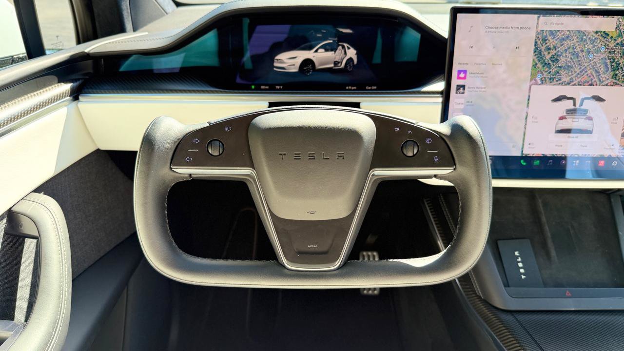 Used 2022 Tesla Model X Plaid AWD/4WD image 13