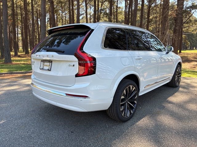 New 2026 Volvo XC90 B6 Plus w/ Protection Package Premier AWD/4WD image 5