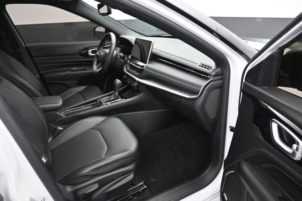 Used 2022 Jeep Compass High Altitude AWD/4WD image 9