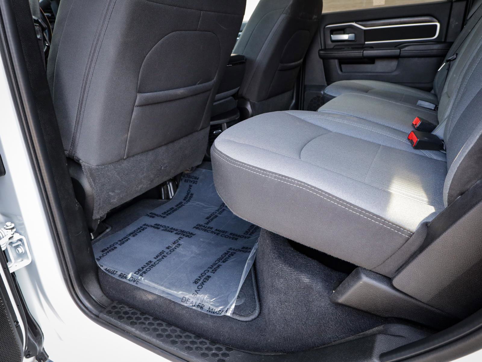 Used 2024 RAM 3500 Big Horn image 31