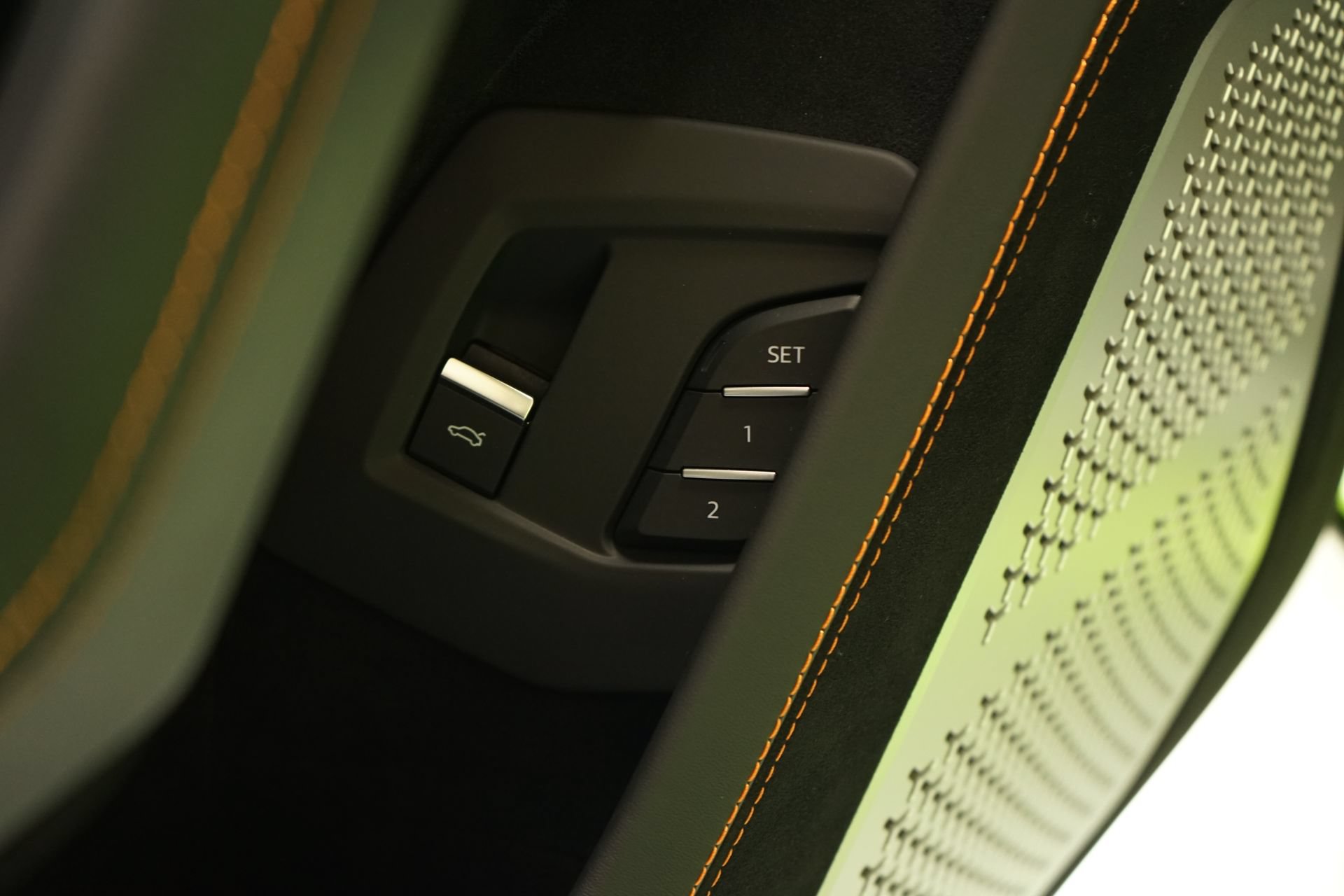 Used 2024 Lamborghini Urus Performante AWD/4WD image 43
