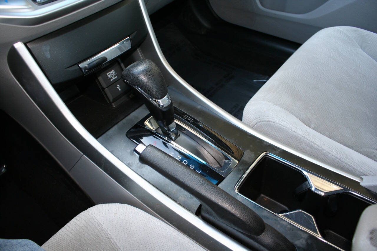 Used 2013 Honda Accord EX image 20