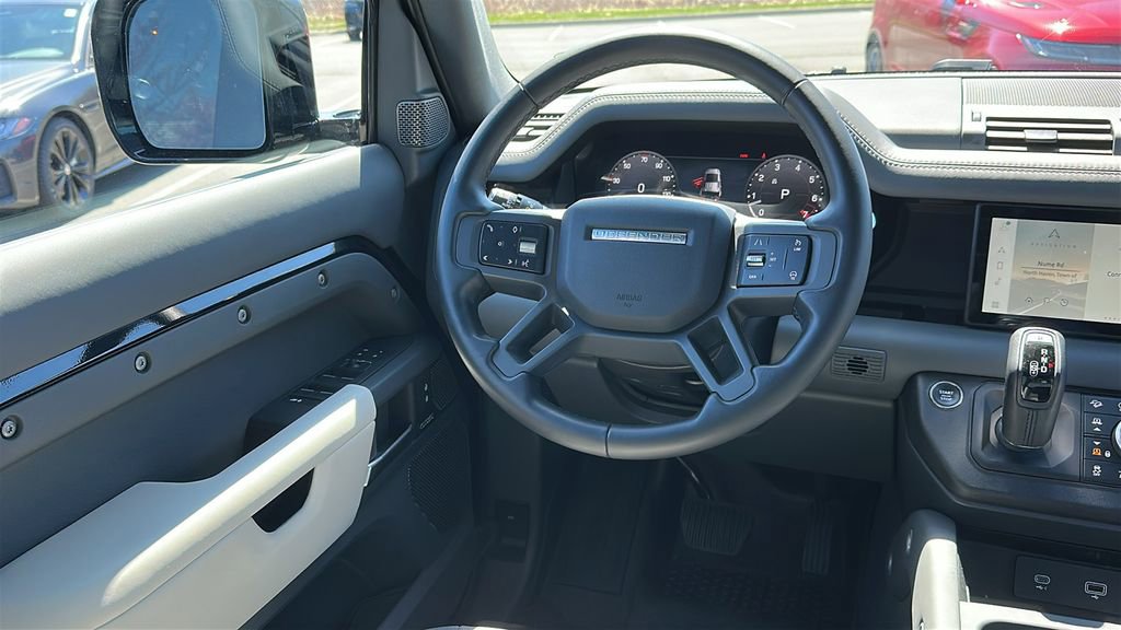 Certified 2023 Land Rover Defender 110 X-Dynamic SE image 23