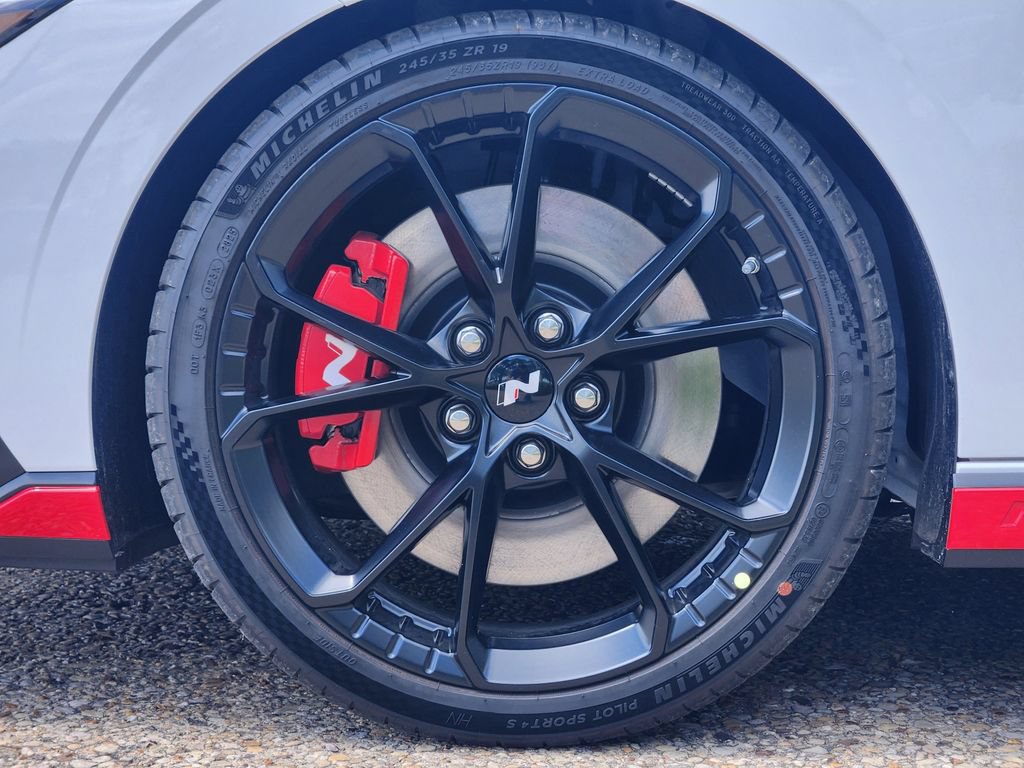 New 2026 Hyundai Elantra N FWD image 9