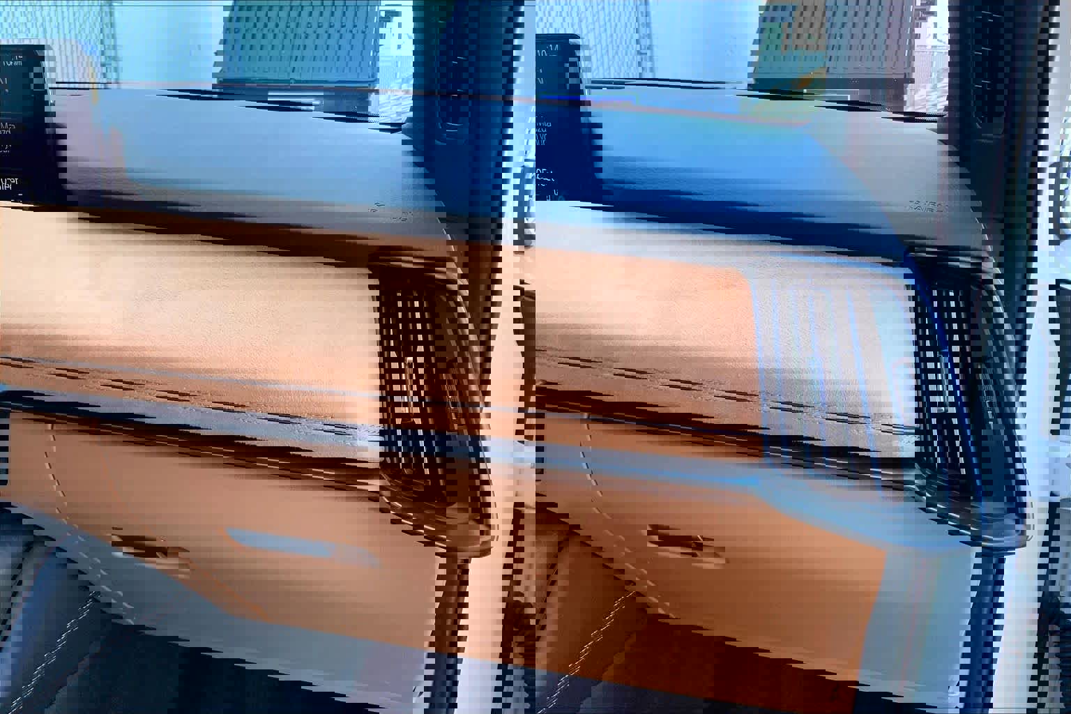 Certified 2025 MAZDA CX-70 3.3 Turbo S w/ Premium Plus image 19