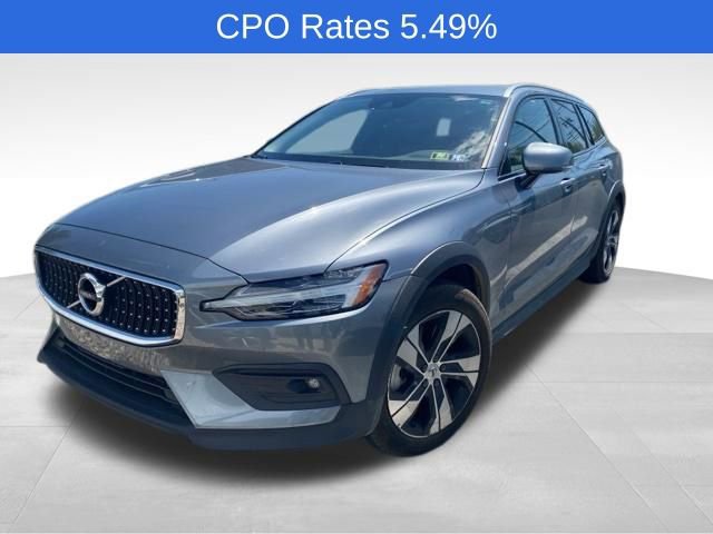 Used 2021 Volvo V60 T5 Cross Country w/ Climate Package AWD/4WD image 1