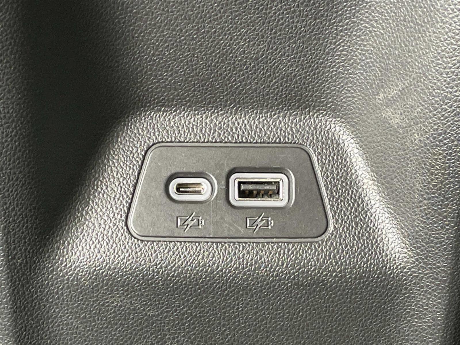 Used 2023 Buick Envision Essence FWD image 13