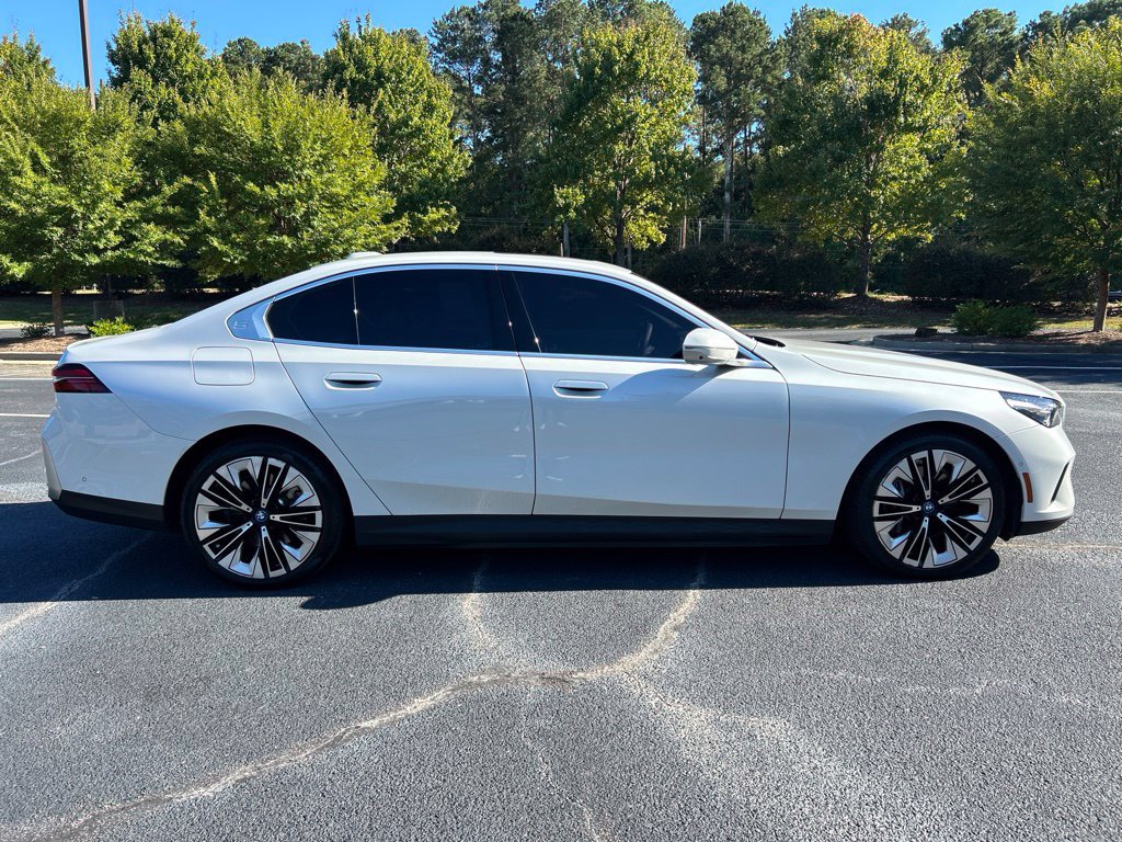 Used 2024 BMW i5 eDrive40i w/ M Sport Package RWD image 21