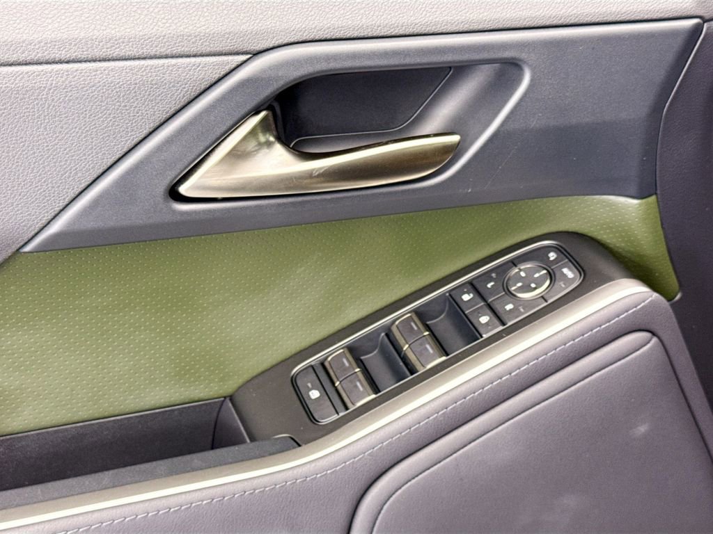 Used 2024 Lexus GX 550 image 21