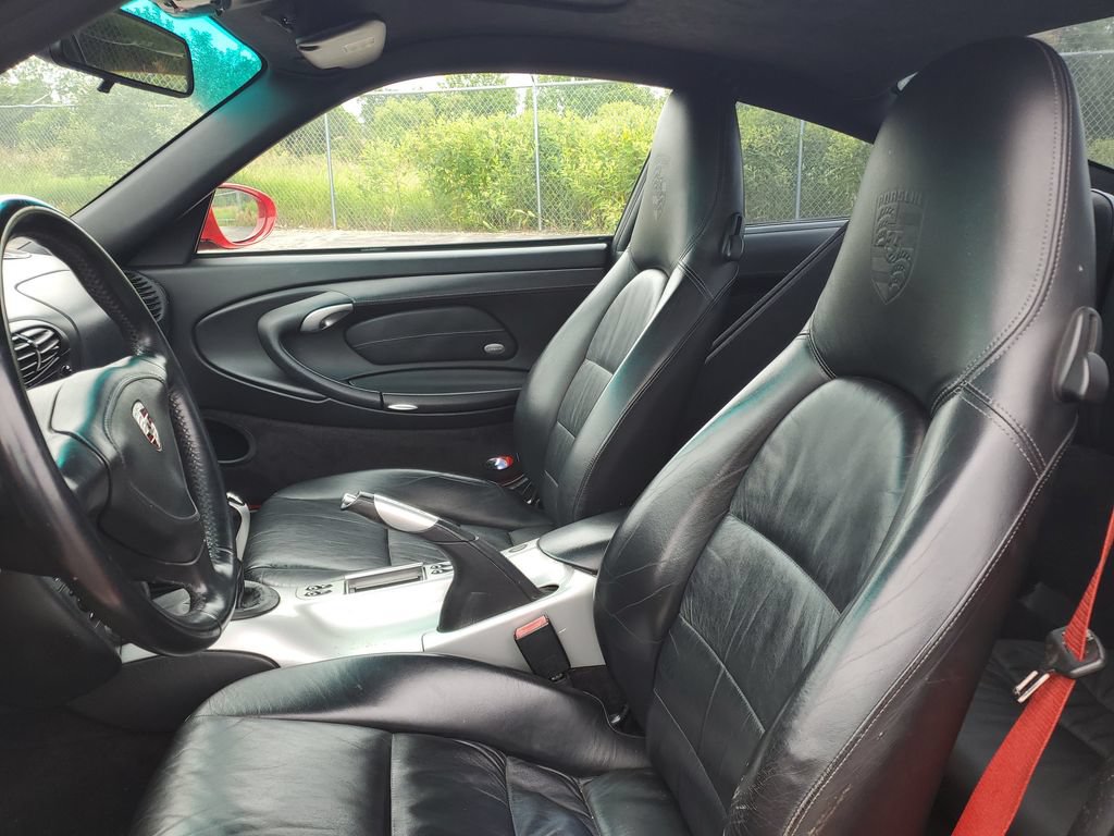 Used 2001 Porsche 911 Carrera RWD image 5
