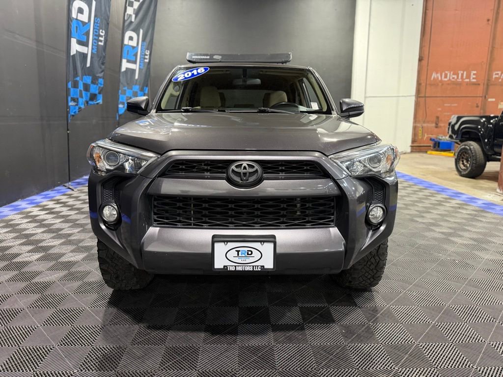 Used 2016 Toyota 4Runner SR5 image 7