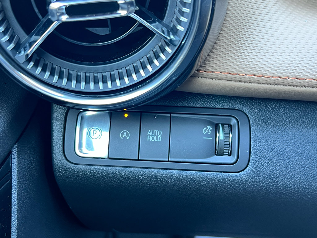 New 2026 Chevrolet Equinox ACTIV w/ Safety and Technology Package image 4