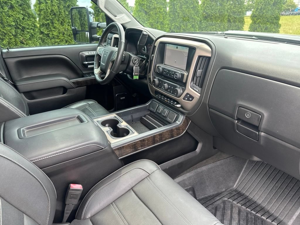Used 2015 GMC Sierra 3500 Denali w/ Duramax Plus Package AWD/4WD image 35