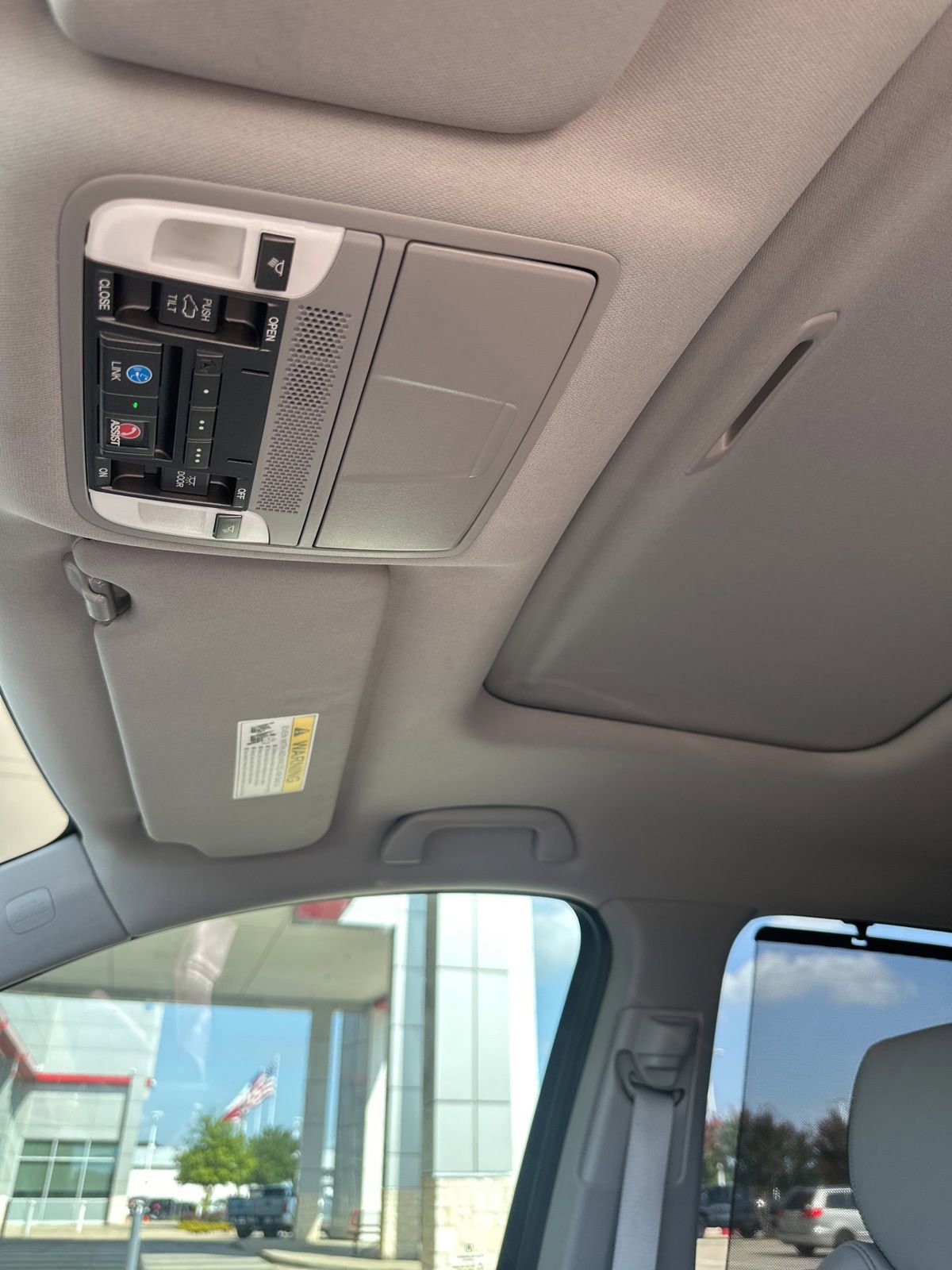 Used 2017 Acura MDX FWD w/ Advance Package image 22