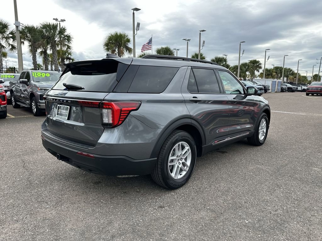 Used 2025 Ford Explorer Active image 16